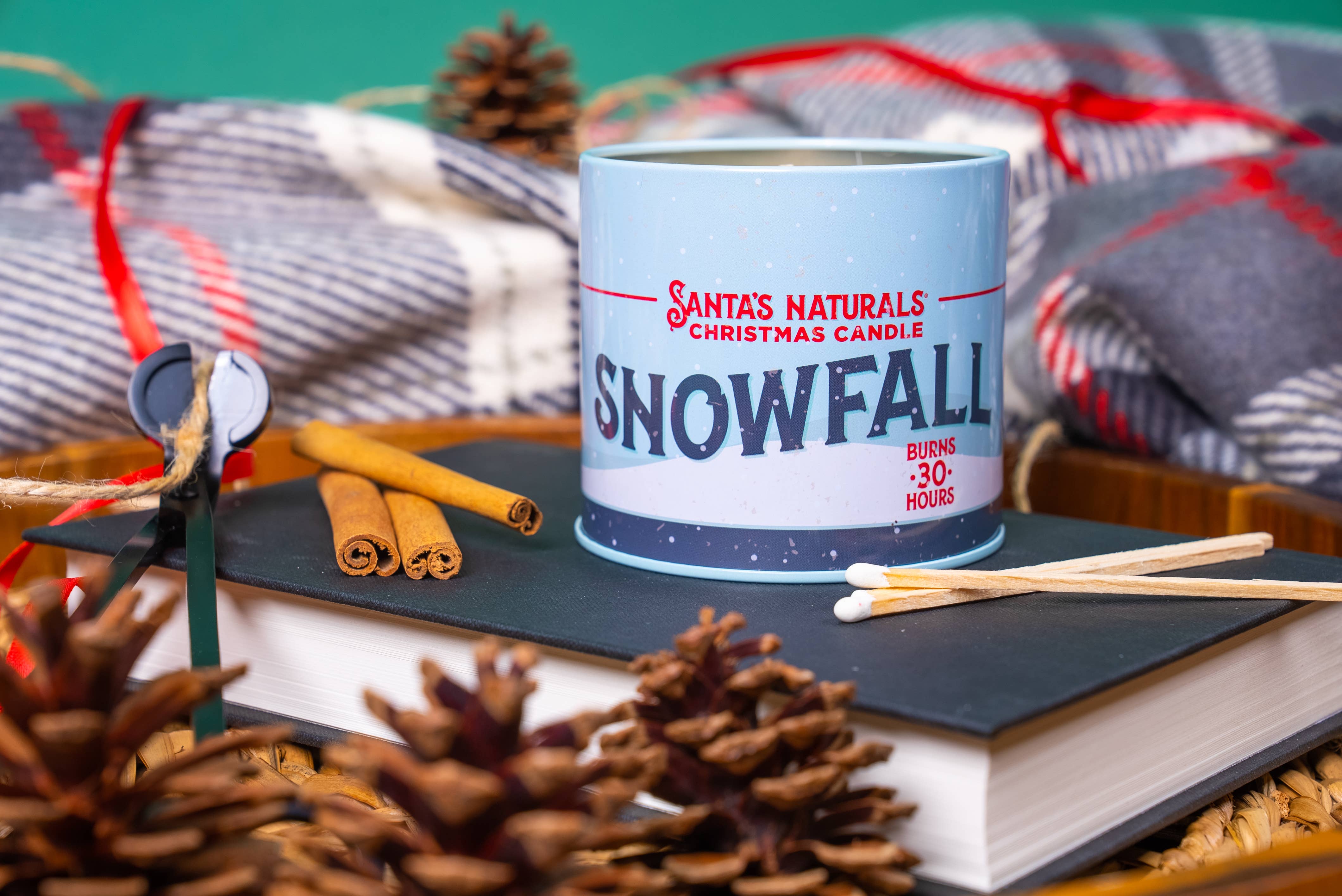 Snow Fall Natural Christmas Candle