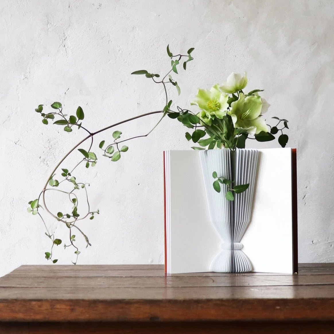 Buttercup Book Vase